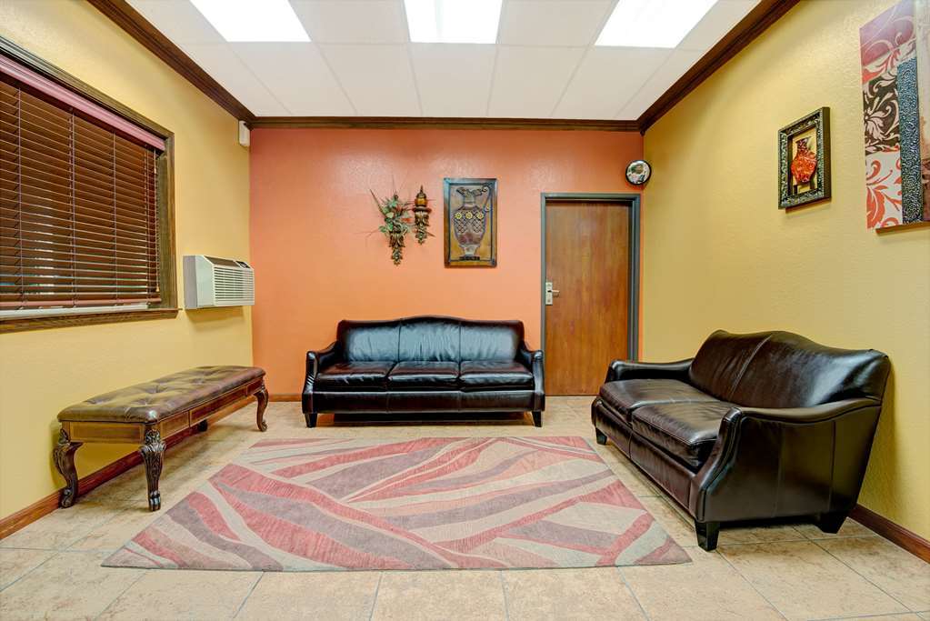 Super 8 By Wyndham Independence Kansas City Интериор снимка
